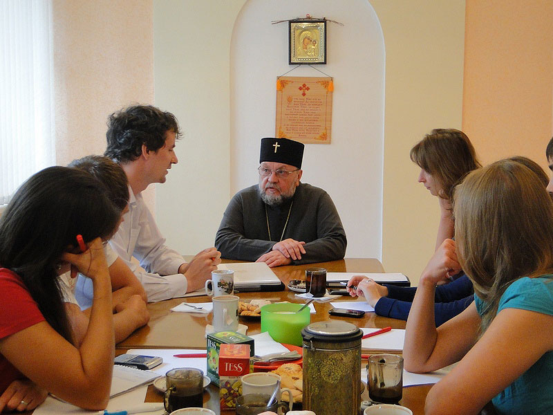 25 августа 2012г. Архиепископ Артемий встретился с православными молодежными активистами
