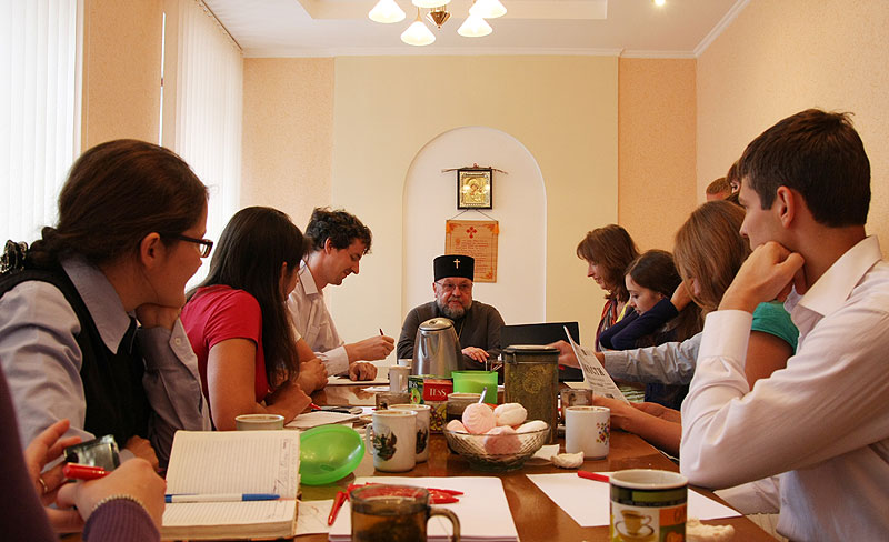 25 августа 2012г. Архиепископ Артемий встретился с православными молодежными активистами