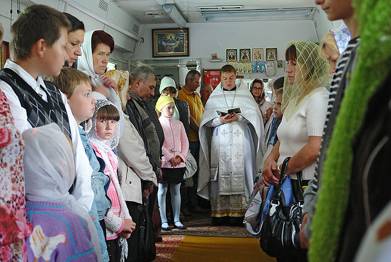26 августа 2012г.  учащиеся воскресной школы Богоявленского прихода г.Щучин пришли в храм