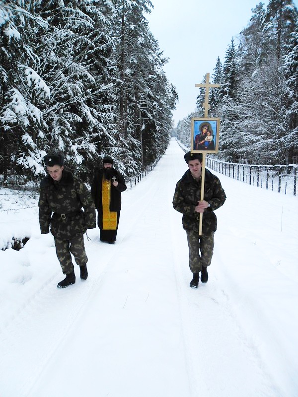 11 декабря 2012г. Крестный ход между заставами