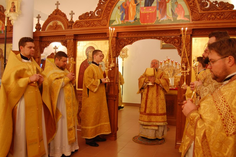 19 декабря 2012г. Первый престольный праздник в Никольском храме г.Гродно