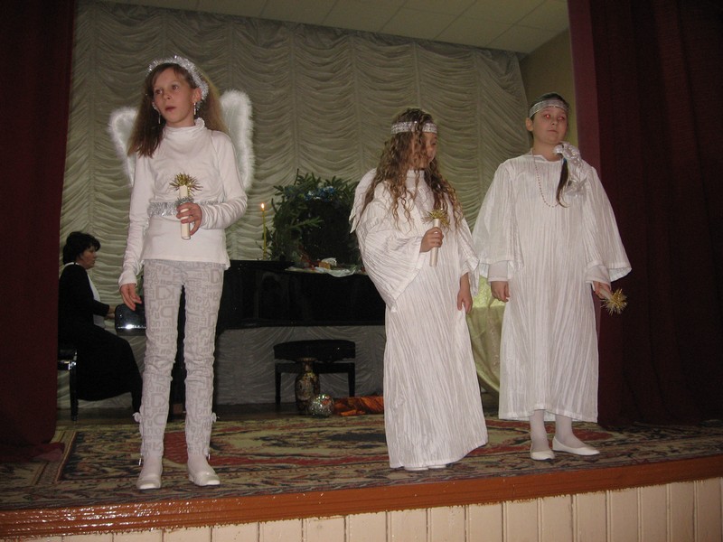 15 января 2013г. Вечер, посвящённый празднику Рождества Христова в музыкальной школе г.Волковыска