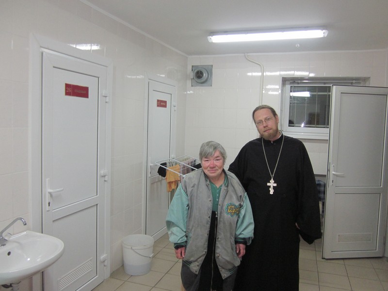30 января 2013г. Священник посетил дом ночного пребывания для бездомных
