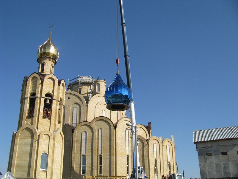 Установлен купол на строящийся храм Благовещения Пресвятой Богородицы г.Волковыска