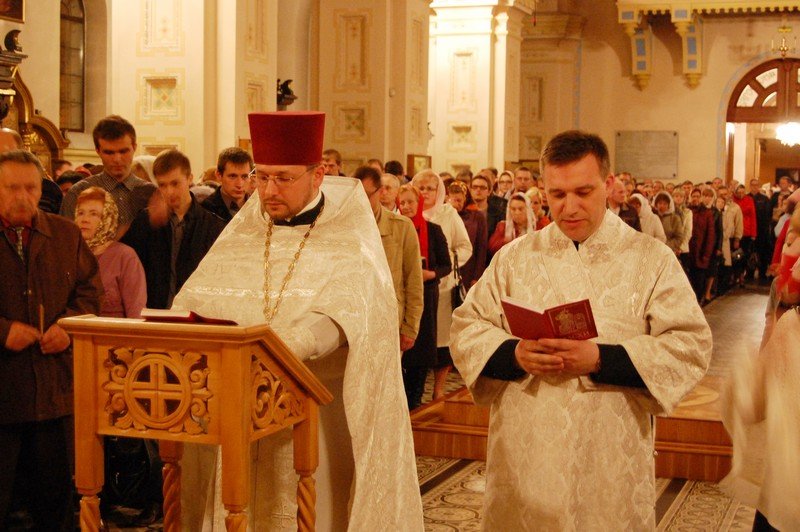 Архиепископ Артемий совершил Пасхальное богослужение в кафедральном соборе Гродно