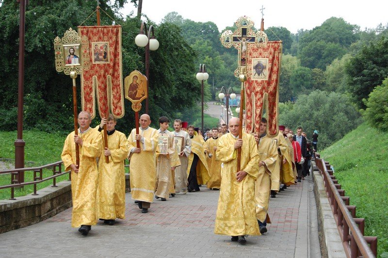 Крестный ход к храму в честь Собора Всех Белорусских Святых