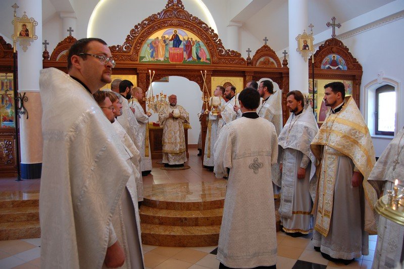 Архиепископ Артемий совершил заупокойную Божественную литургию в Никольской церкви г.Гродно