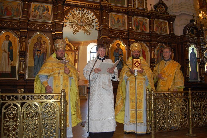 Архиепископ Артемий совершил хиротонию во священники диакона Владимира Бабея