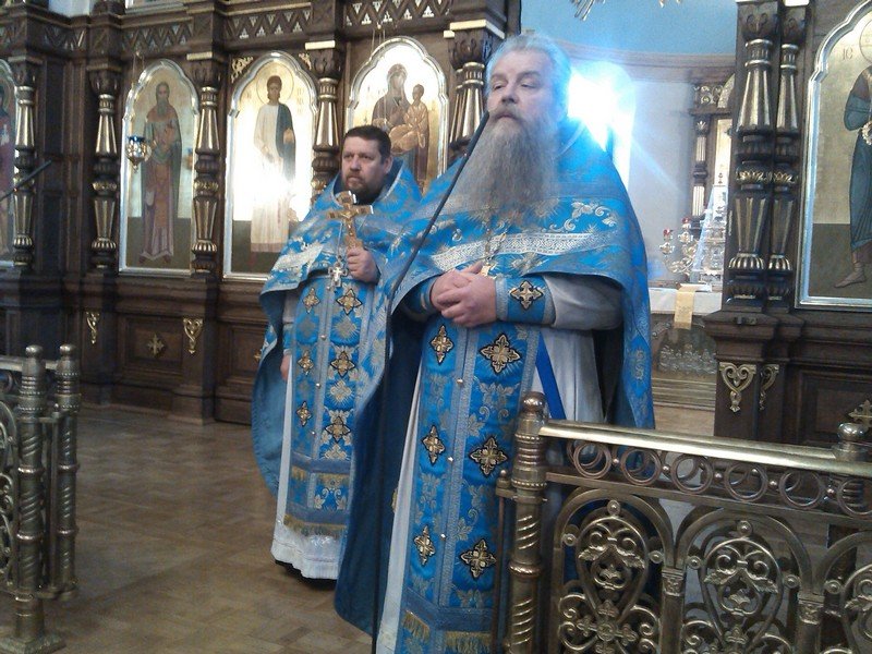 В день памяти иконы Богородицы «Казанская» в Покровском соборе Гродно состоялась праздничная Божественная литургия