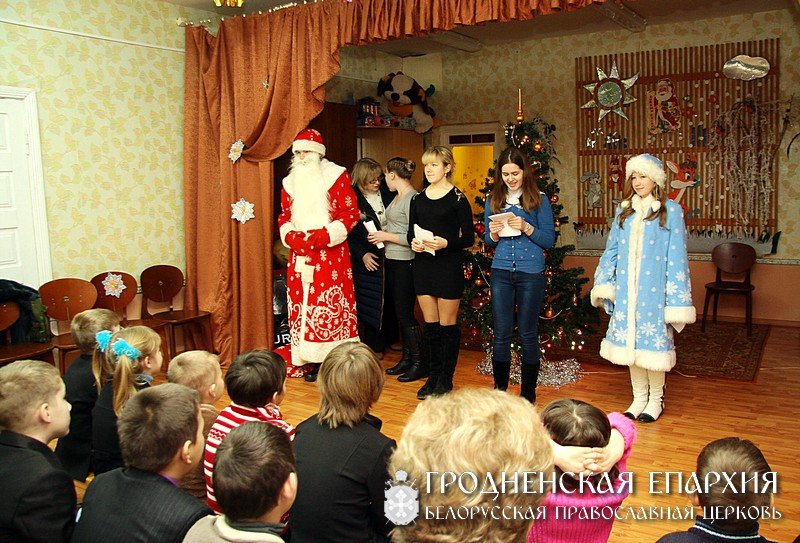 Руководители и воспитанники клуба «Дружина» посетили приют в деревне Лещанка