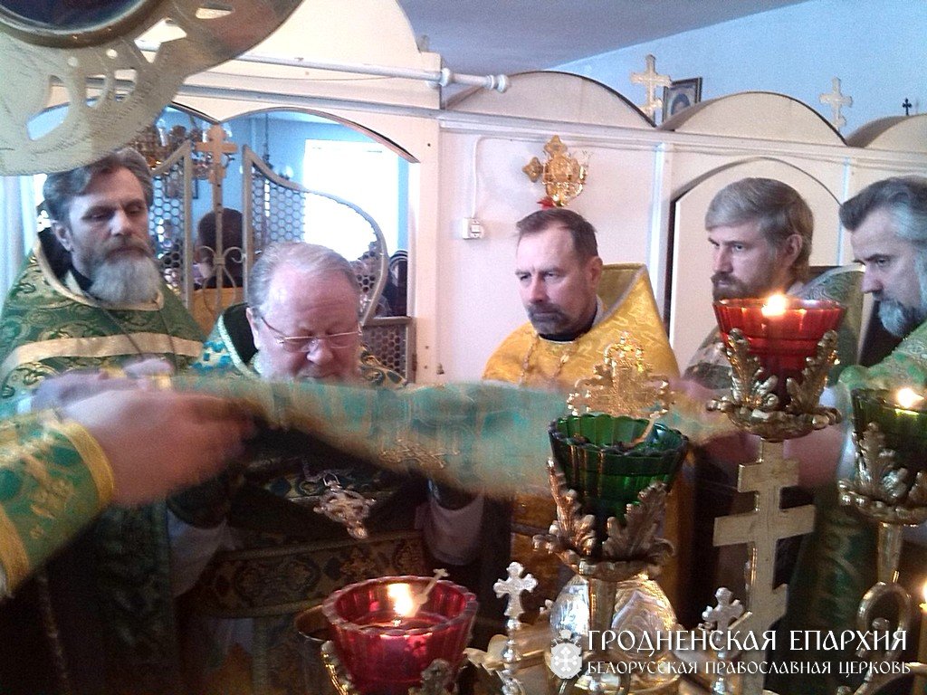 Соборное богослужение в Свято-Покровской церкви Волковыска Соборное богослужение в Свято-Покровской церкви Волковыска