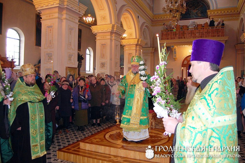 Архиепископ Артемий возглавил праздничные богослужения в кафедральном соборе Гродно