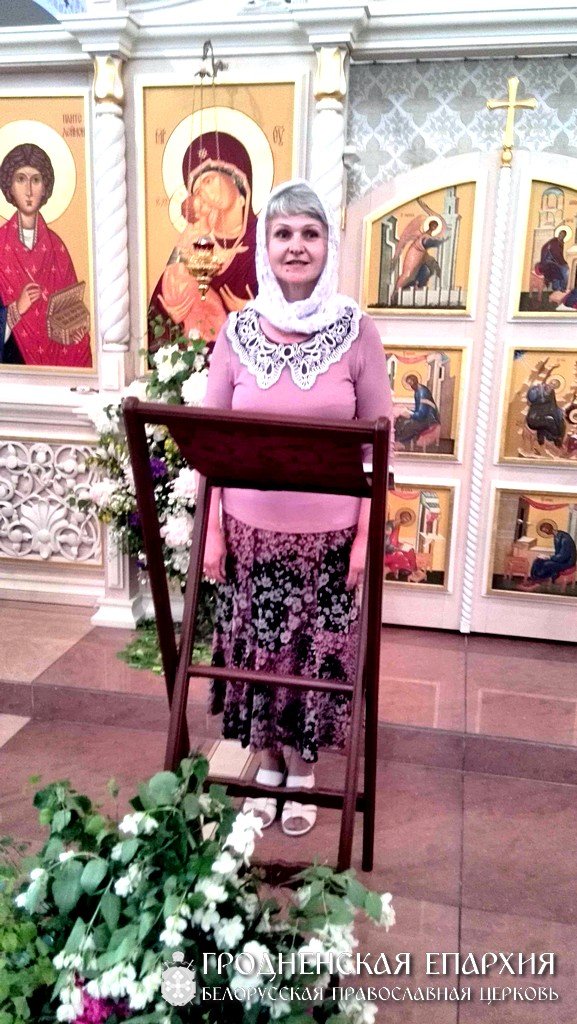 Выступление поэтессы Светлана Ивановой в храме святителя Луки