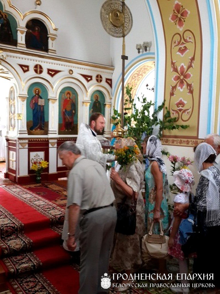 Прастольнае свята ў Лунна