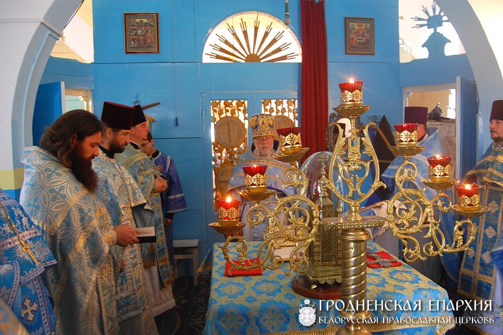 На сьвята ў гонар Багамаці, дзеля іконы яе Ракавіцкае