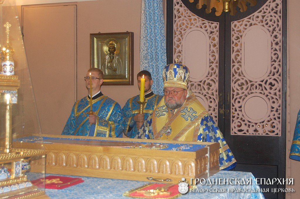 Архиепископ Артемий возглавил богослужения праздника Успения Богородицы