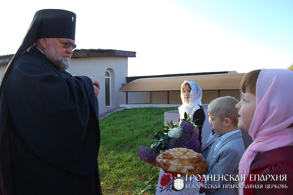 Архиепископ Артемий совершил освящение нижнего храма Богоявленского прихода города Щучина