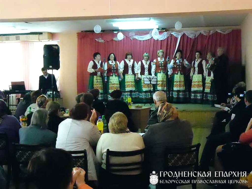 Праздник для пожилых людей в поселке Пограничный