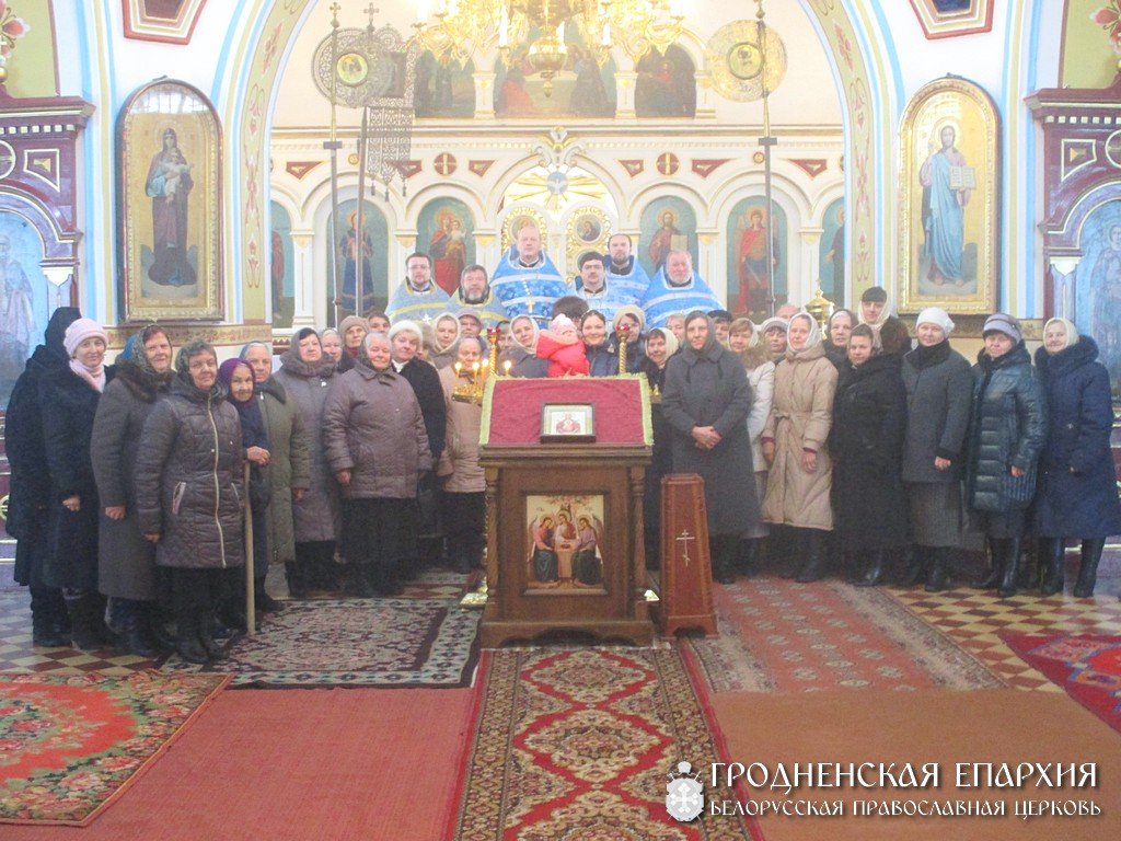 Соборное богослужение Мостовского благочиния