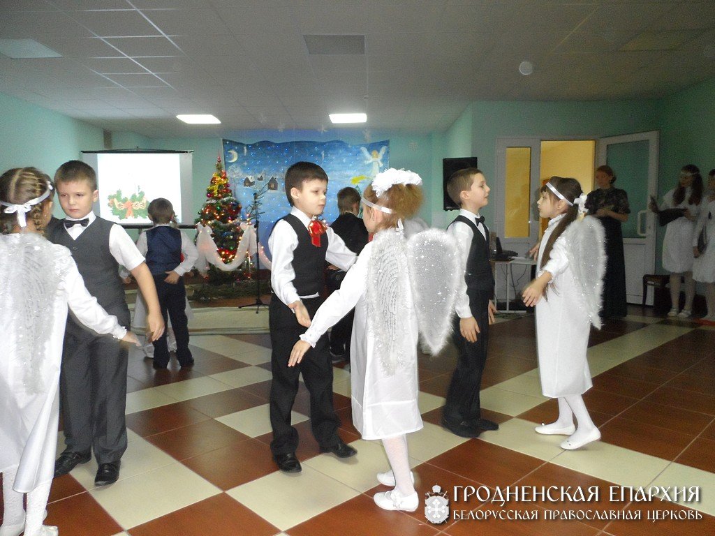 В школах Скиделя прошли утренники, посвященные Рождеству Христову