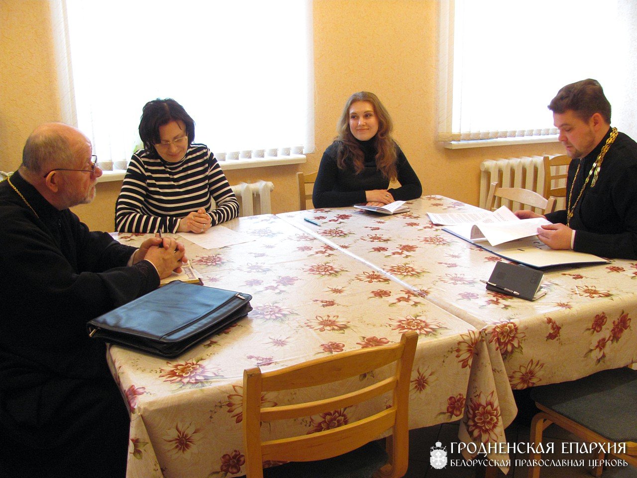 В  Отделе по церковной благотворительности и социальному служению состоялось очередное заседание Попечительской комиссии