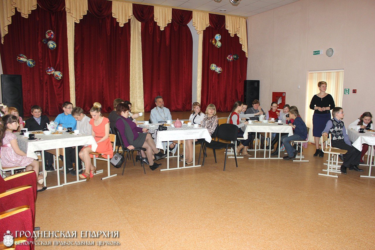 В городе Скиделе прошли праздничные «Пасхальные встречи»