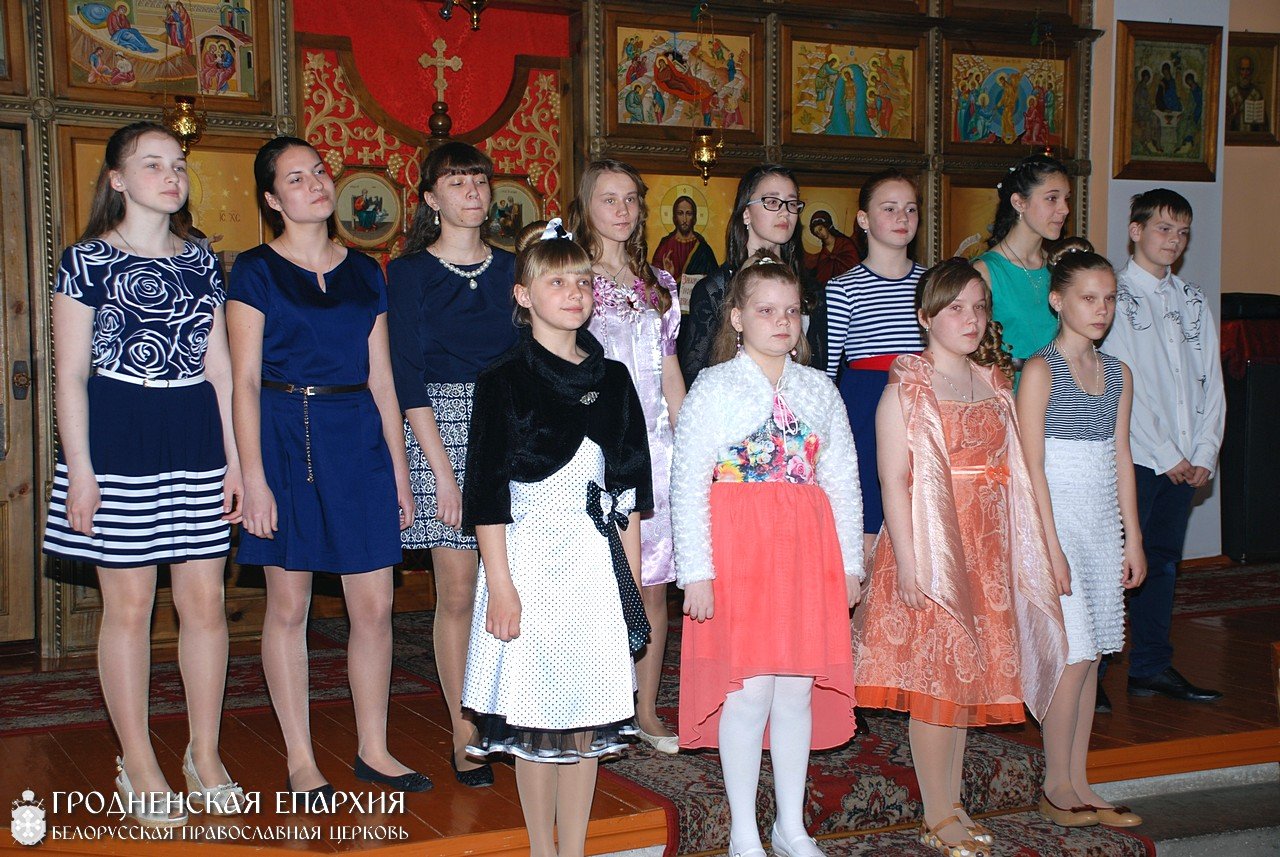 В рамках проекта «День добра» в городе Мосты прошел праздничный концерт