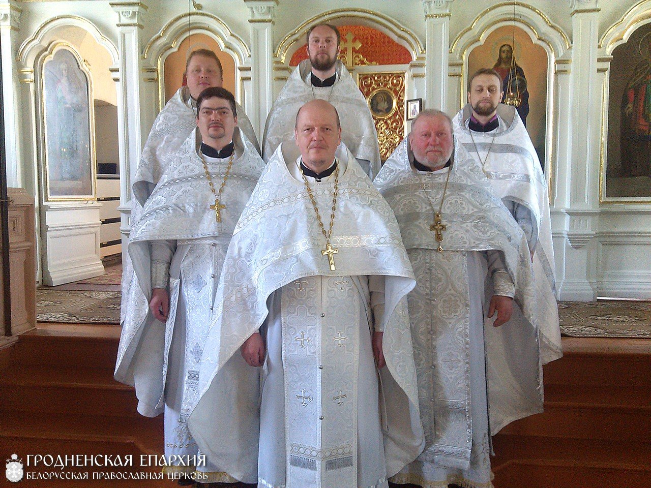 В храме святителя Николая деревни Пески состоялось соборное богослужение духовенства Мостовского благочиния