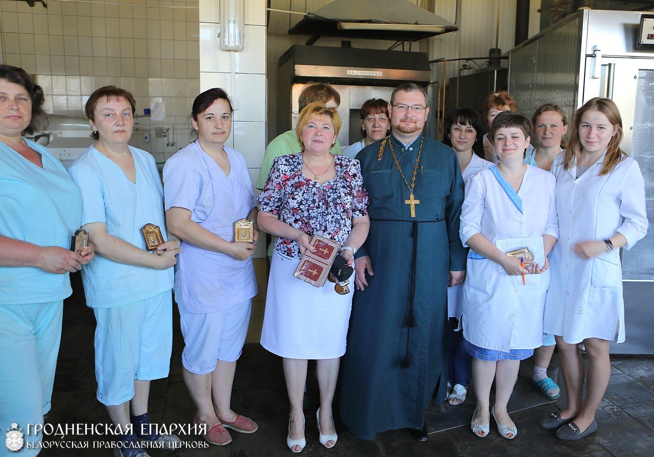 Благочинный Зельвенского округа встретился с коллективом хлебозавода