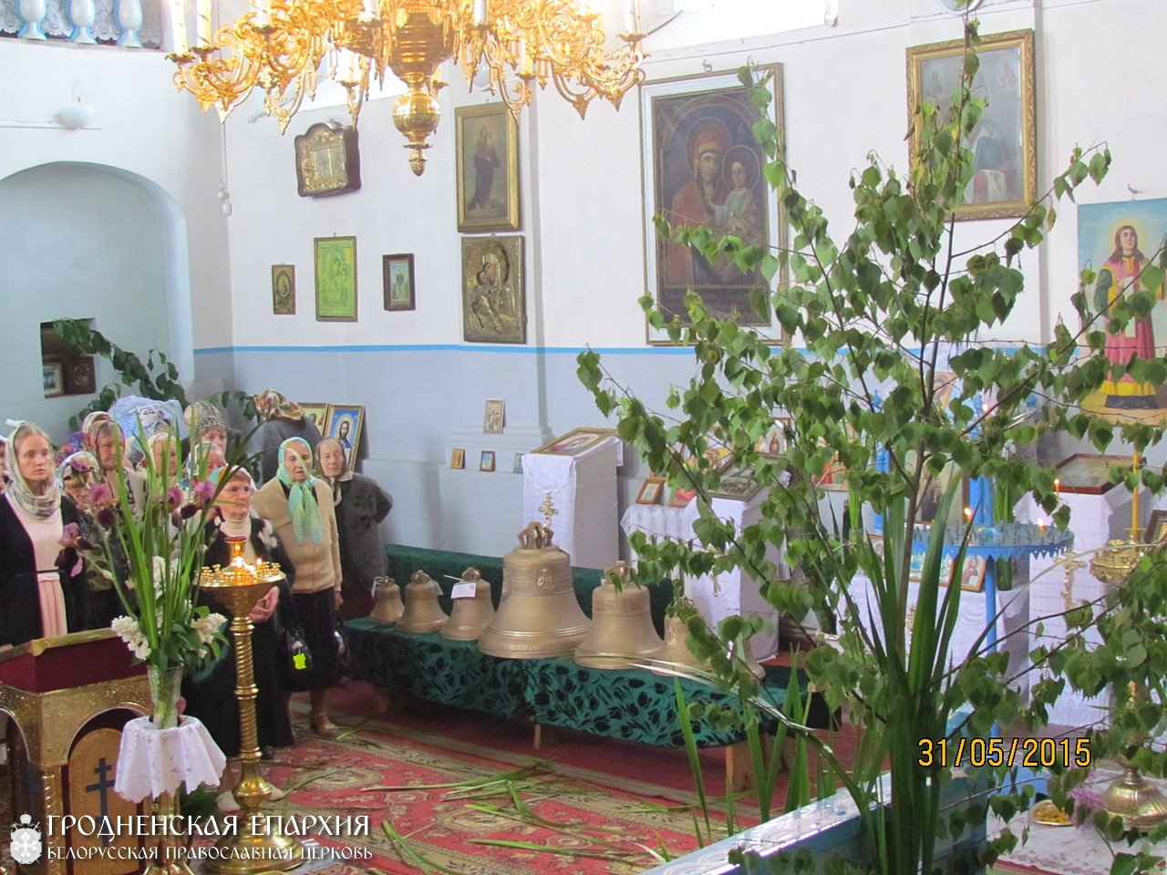 В храме Рождества Пресвятой Богородицы агрогородка Массоляны состоялось освящение колоколов 