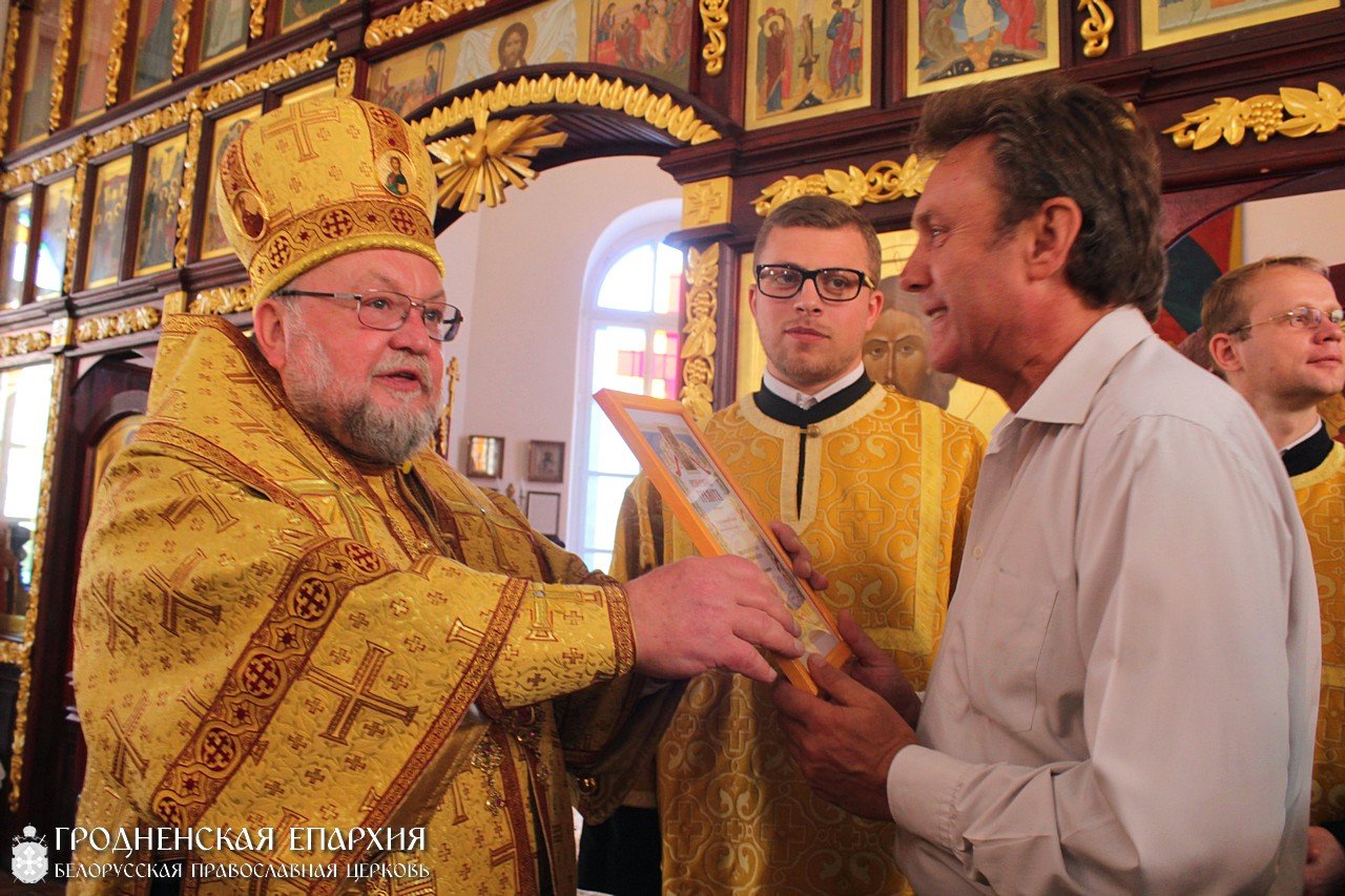 В день памяти равноапостольного князя Владимира архиепископ Артемий совершил литургию во Владимирской церкви города Гродно