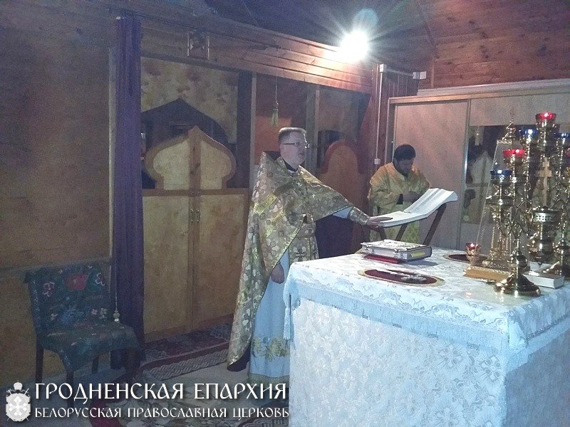 Новогодняя ночная литургия в часовне святителя Тихона