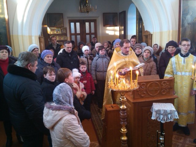В храмах города Щучина прошли богослужения для учащихся и педагогов