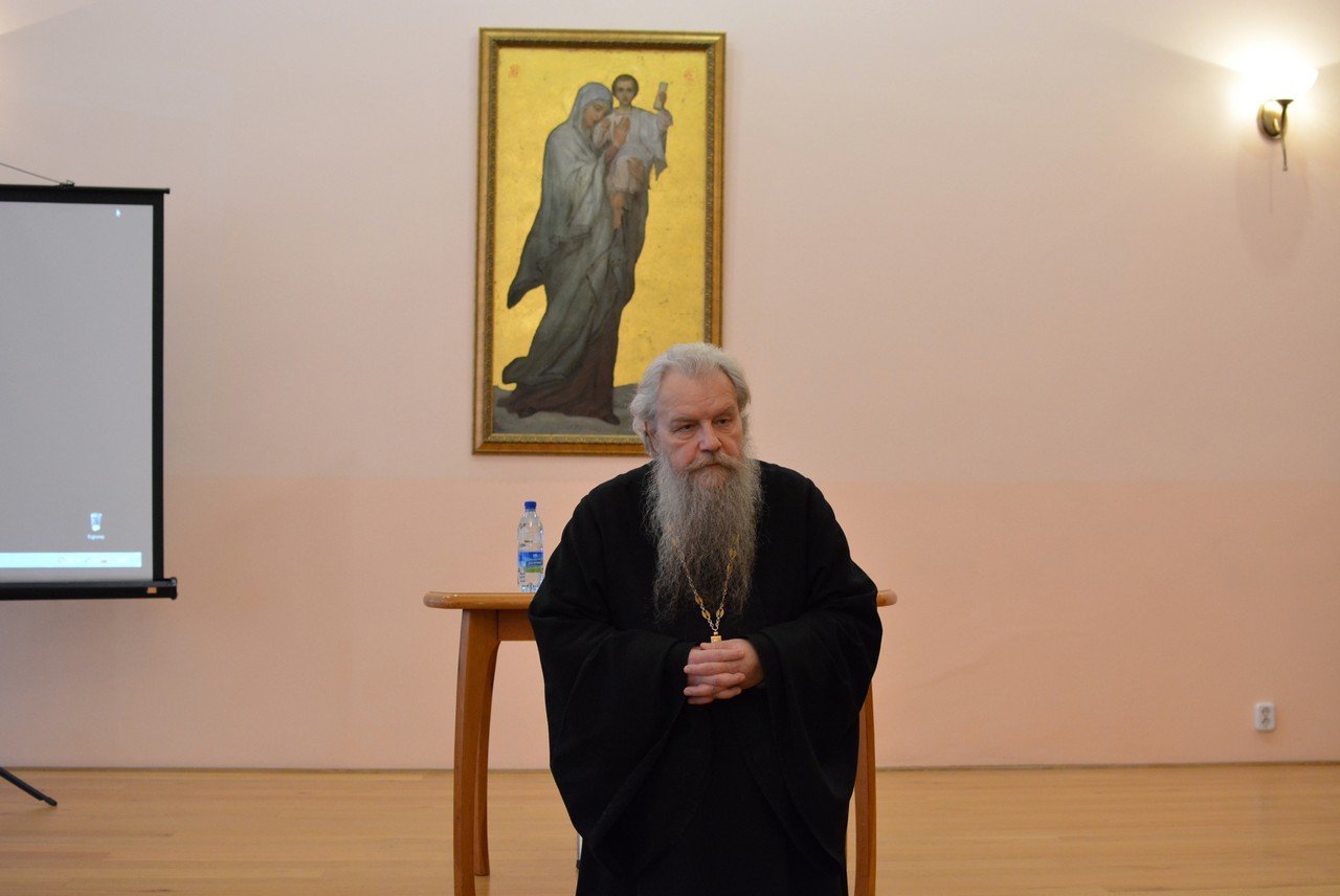 В клубе православного общения состоялась встреча с протоиереем Андреем Бондаренко