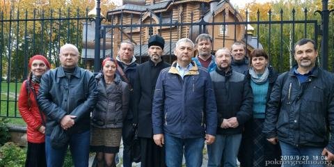 Представители православного общества трезвости "Покровское" поделились опытом с трезвенниками в Свято-Елисаветинском монастыре