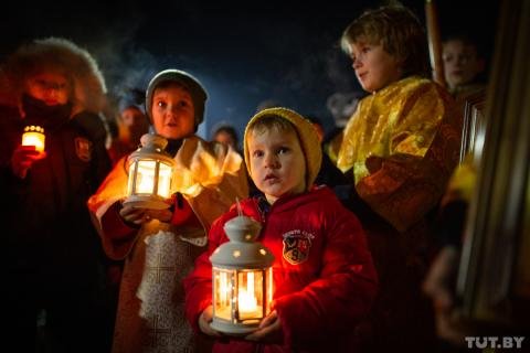Маленькие прихожане храма микрорайона Ольшанка приняли участие в Крестном ходу