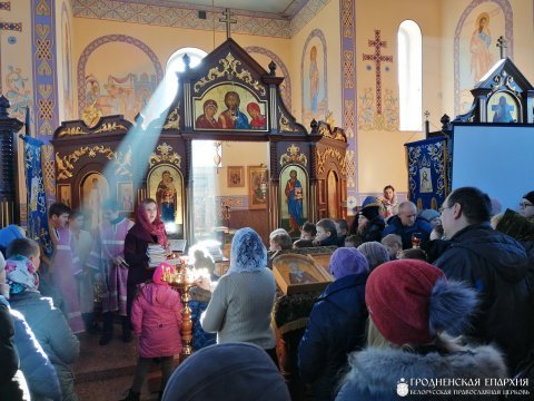 Презентация книг, посвященная Дню православной книги в храме Серафима Жировичского