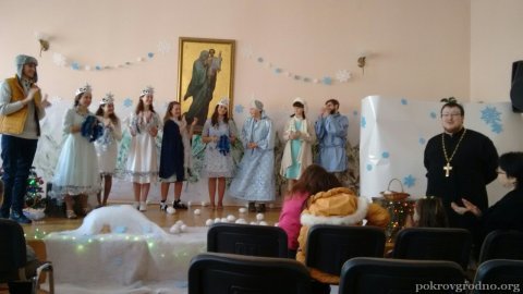 Молодежное братство Покровского собора организовало представление для воспитанников воскресной школы