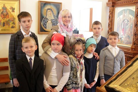 Завуч воскресной школы Владимирского храма в Гродно награждена за труды в период эпидемии COVID-19