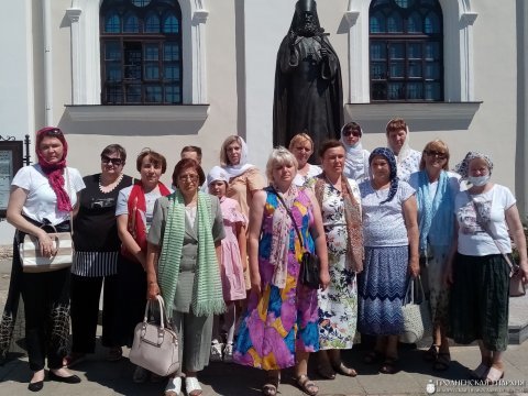 Паломническая поездка прихожан Свято-Михайловской церкви Скиделя в Сынковичи и Жировичи.