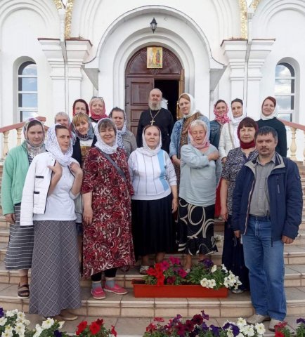 Паломническая поездка сестричества Покровского собора в Свято-Иоанно-Кормянский женский монастырь