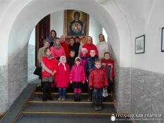Паломническая поездка учащихся воскресной школы Свято-Михайловской церкви Скиделя в Жировичскую обитель