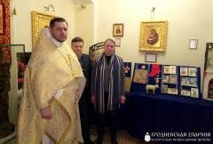 В храме святителя Луки состоялась выставка на тему «Рождество Христово и коляды в Беларуси»