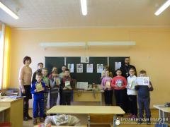 В воскресной школе прихода святой Софии города Мосты провели занятие, приуроченное к празднованию Дня православной книги
