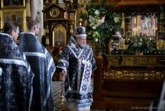 Архиепископ Артемий совершил вечерню с чином выноса плащаницы в кафедральном соборе Гродно