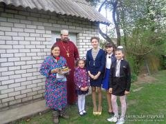 Учащиеся воскресной школы агрогородка Обухово поздравили ветеранов
