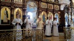 Накануне праздника Преображения Господня архиепископ Артемий совершил всенощное бдение в Покровском соборе