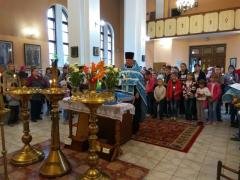 Первое занятие в воскресной школе храма иконы Божией Матери «Всех скорбящих Радость» города Мосты Первое занятие в воскресной школе храма иконы Божией Матери «Всех скорбящих Радость» города Мосты