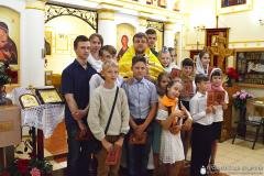 Выпускникам воскресной школы храма святых Мефодия и Кирилла города Волковыска вручили свидетельства