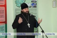 Священник принял участие в мероприятие в военкомате поселка Вороново